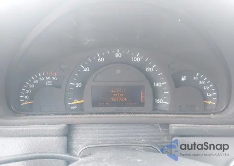 2003 Mercedes-Benz C 240 z USA, uszkodzony, nr VIN WDBRF81J03F354757